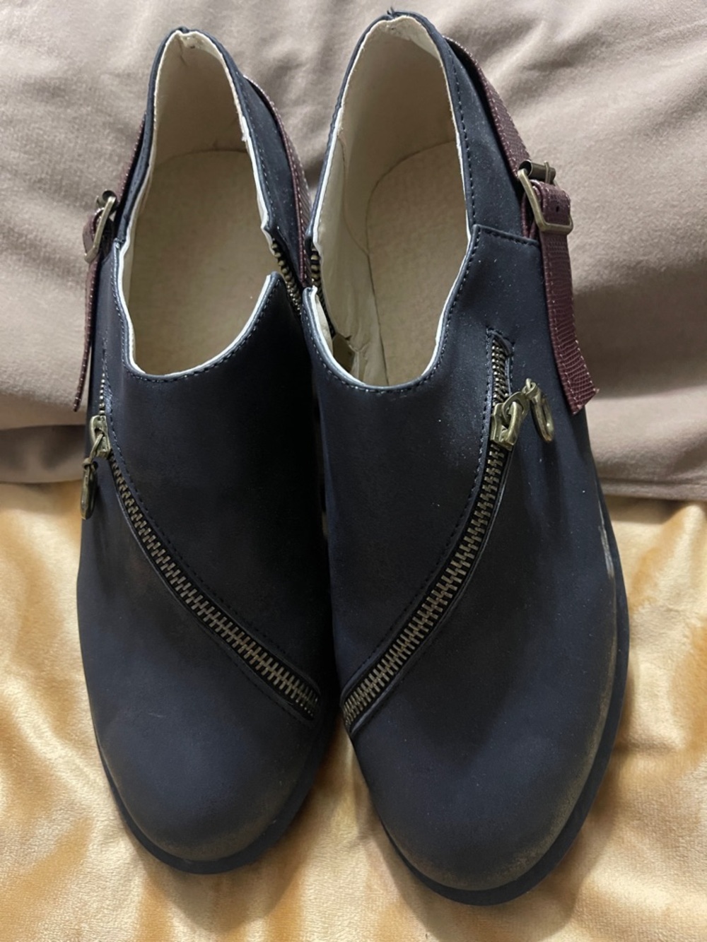 Women's Navy Zip-Accent Slingback Mules